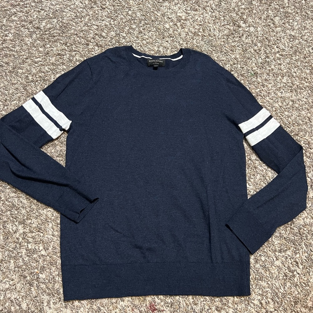 Banana republic sweater size M